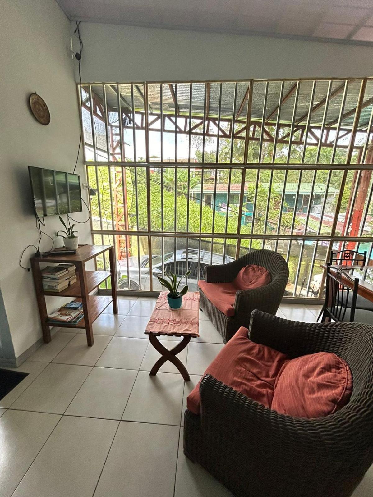 Blue Morpho House B&B Manuel Antonio Dış mekan fotoğraf