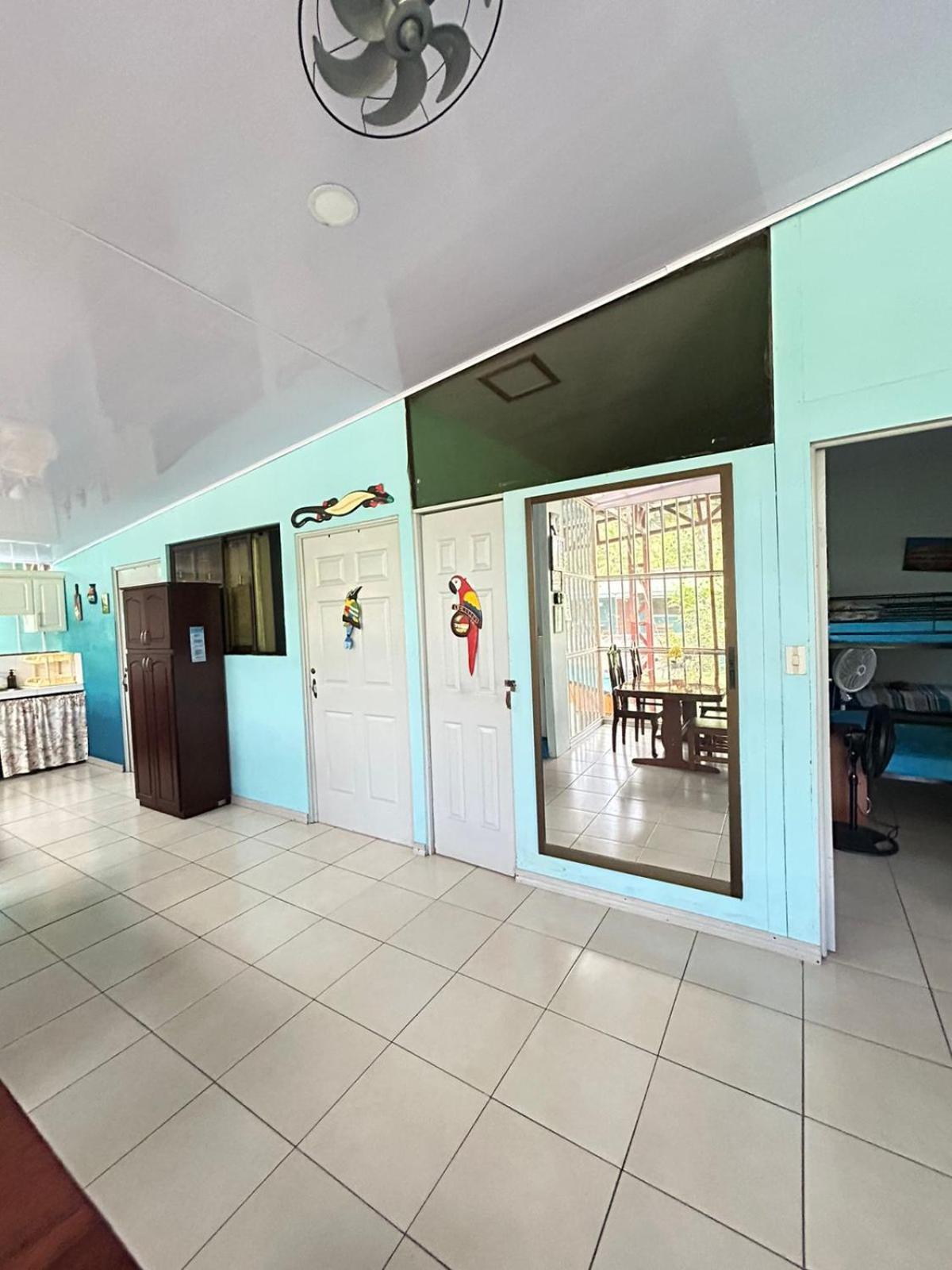 Blue Morpho House B&B Manuel Antonio Dış mekan fotoğraf